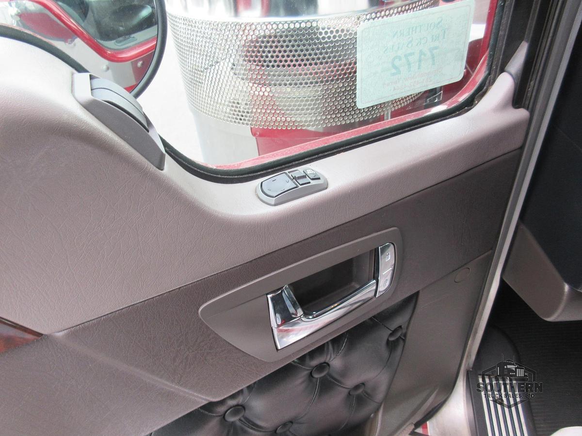 Used 2023 KENWORTH W900L