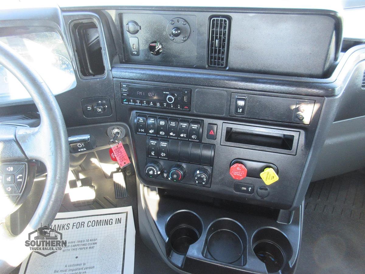 Used 2021 INTERNATIONAL LT