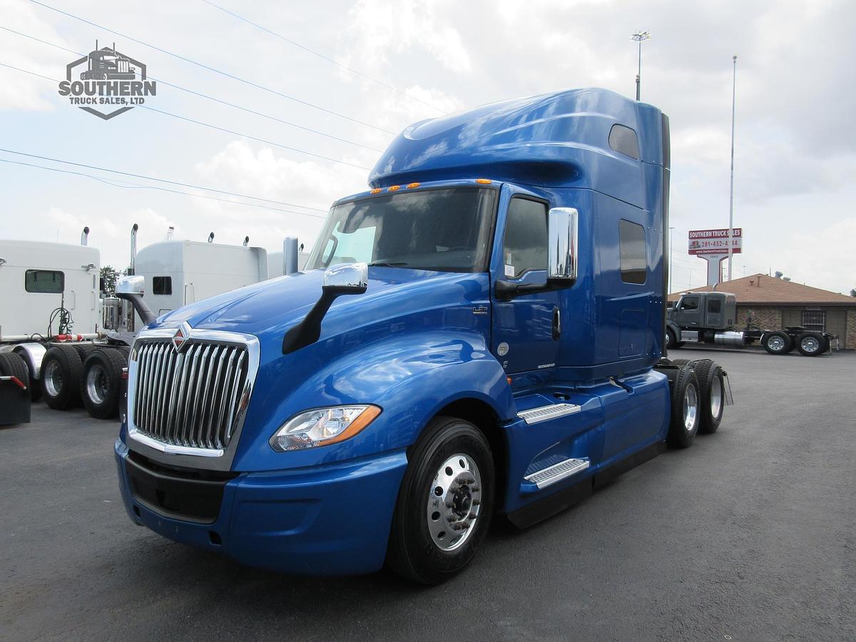 Used 2021 INTERNATIONAL LT