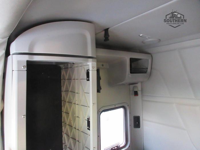 Used 2020 PETERBILT 567