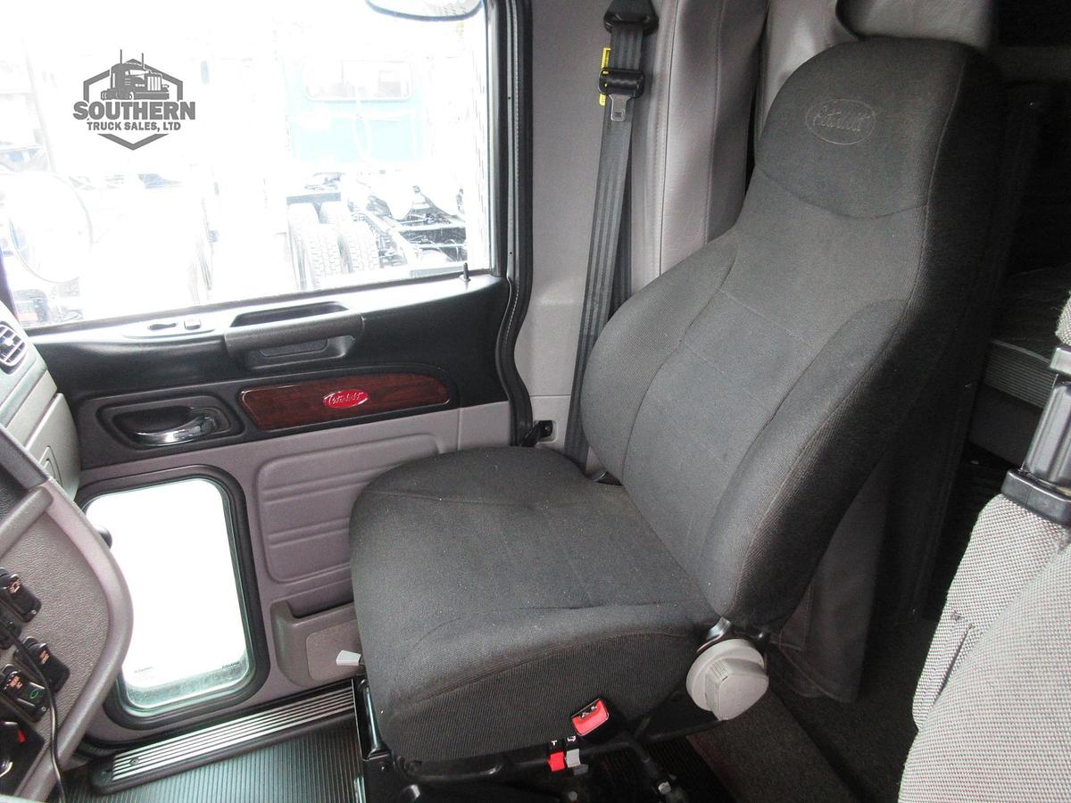 Used 2019 PETERBILT 389