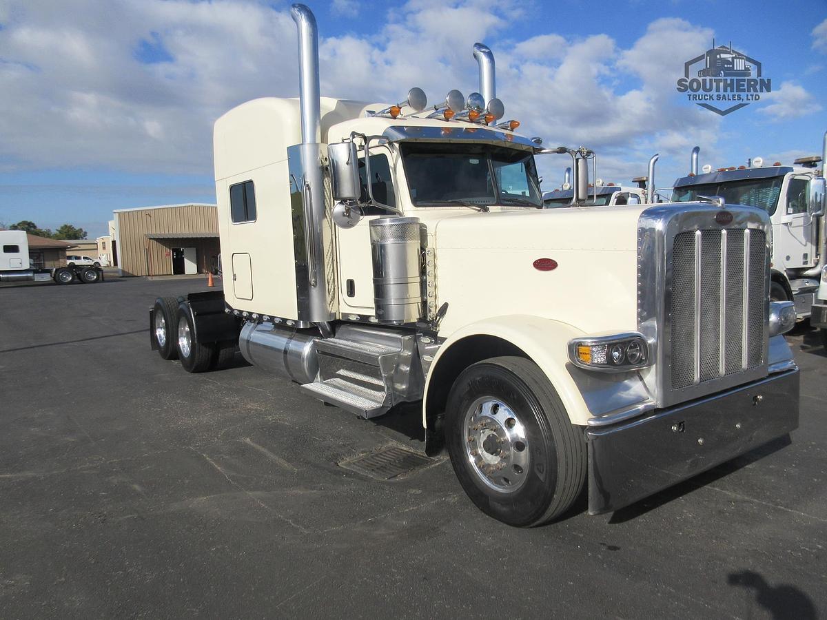 Used 2019 PETERBILT 389