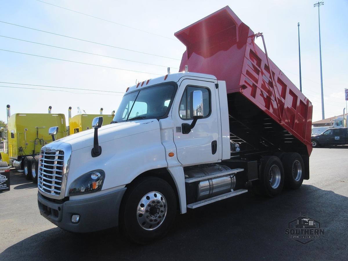 Used 2019 FREIGHTLINER CASCADIA 125