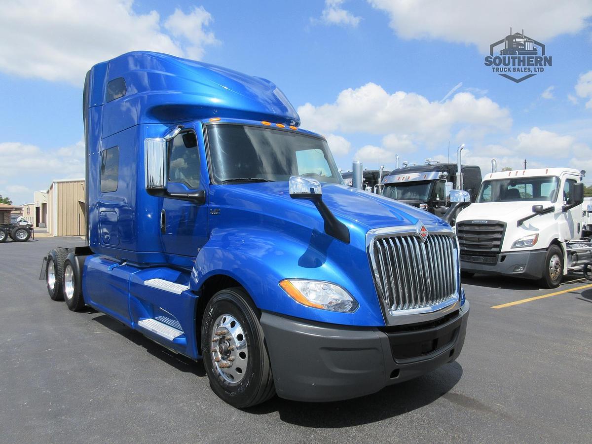 Used 2021 INTERNATIONAL LT