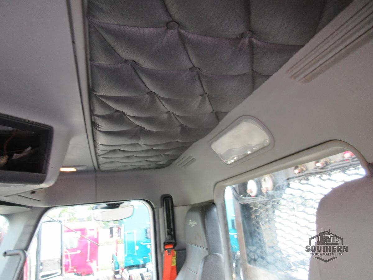 Used 2018 FREIGHTLINER CORONADO 122 SD