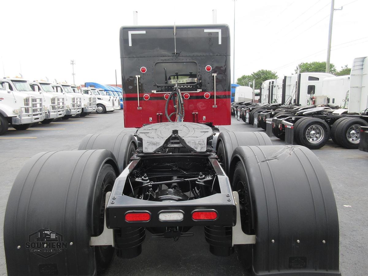 Used 2023 PETERBILT 389