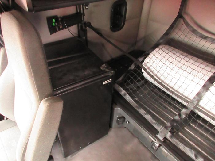 Used 2021 FREIGHTLINER CASCADIA 126