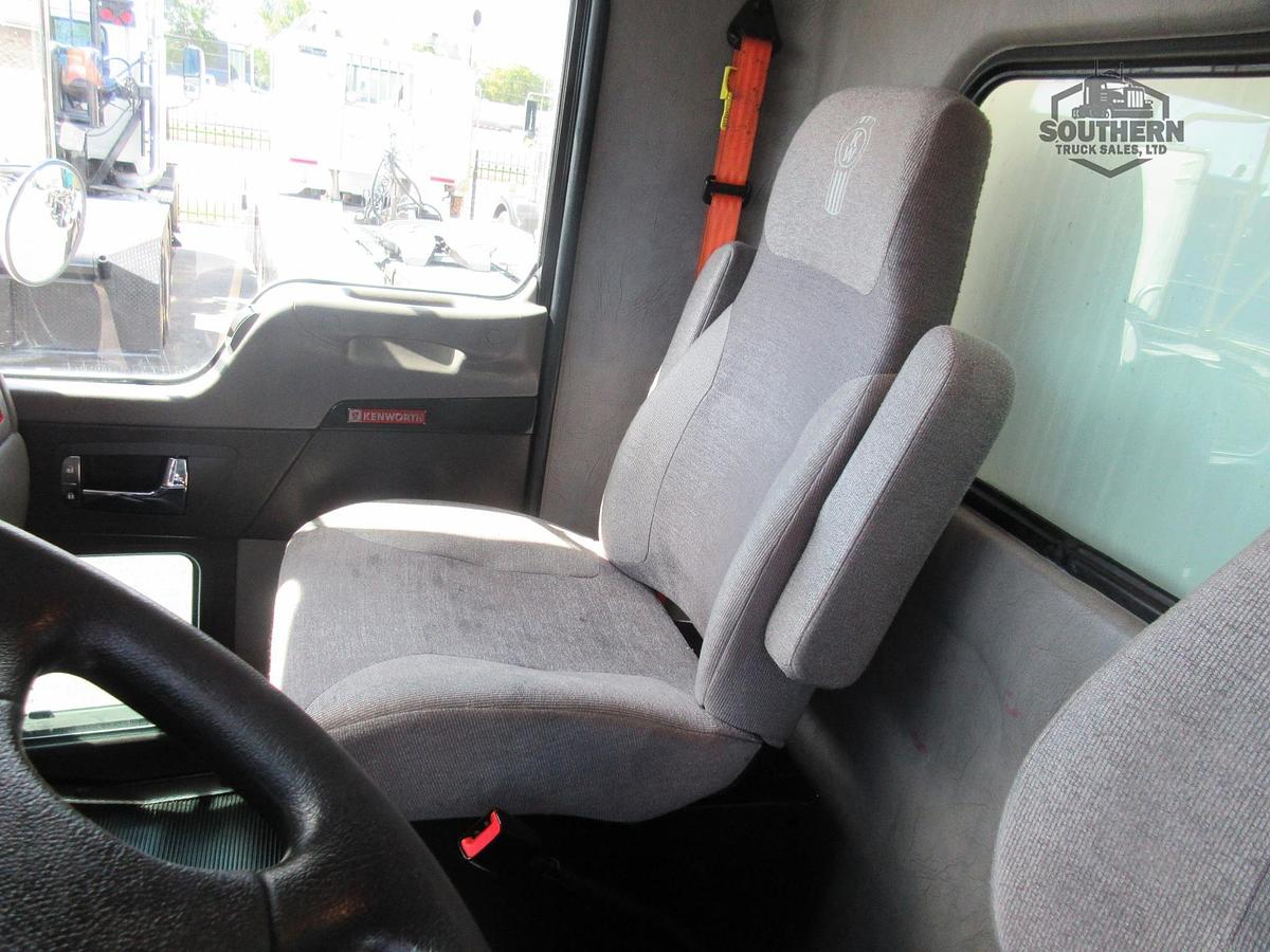 Used 2021 KENWORTH T270