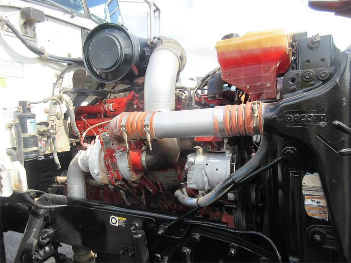 Used 2014 PETERBILT 365