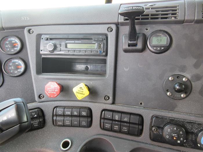 Used 2017 FREIGHTLINER CASCADIA 125