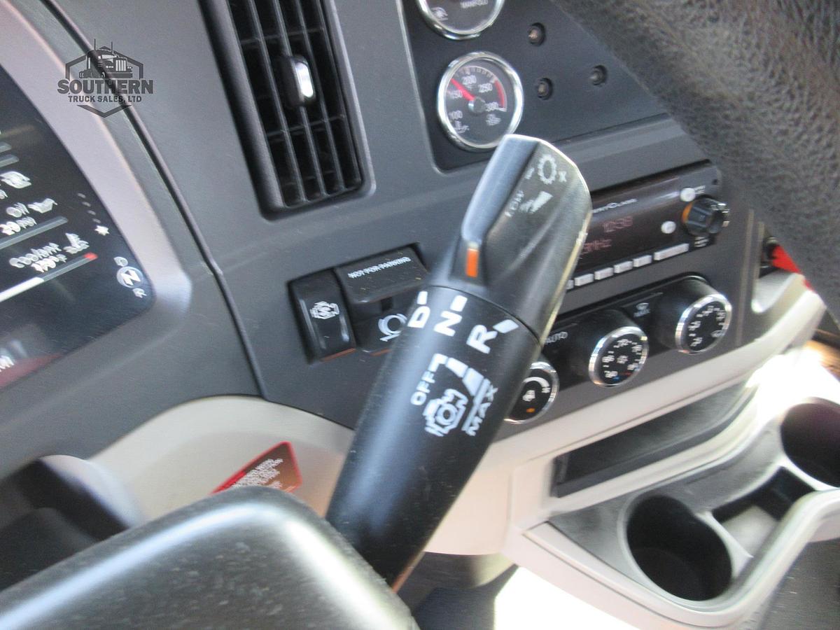 Used 2025 PETERBILT 567