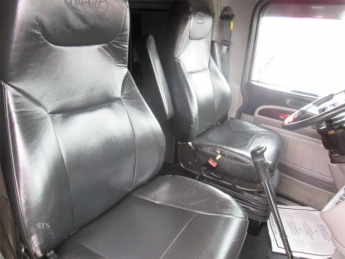 Used 2019 PETERBILT 389