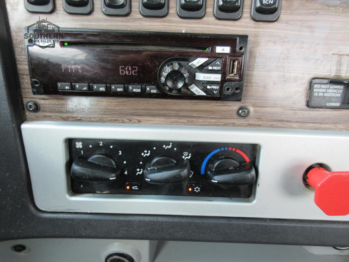 Used 2019 FREIGHTLINER CORONADO 122 SD