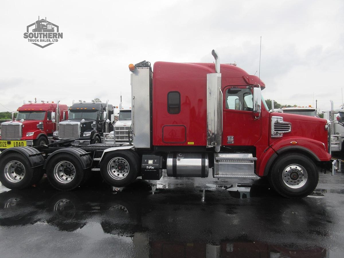 Used 2021 FREIGHTLINER CORONADO 122 SD