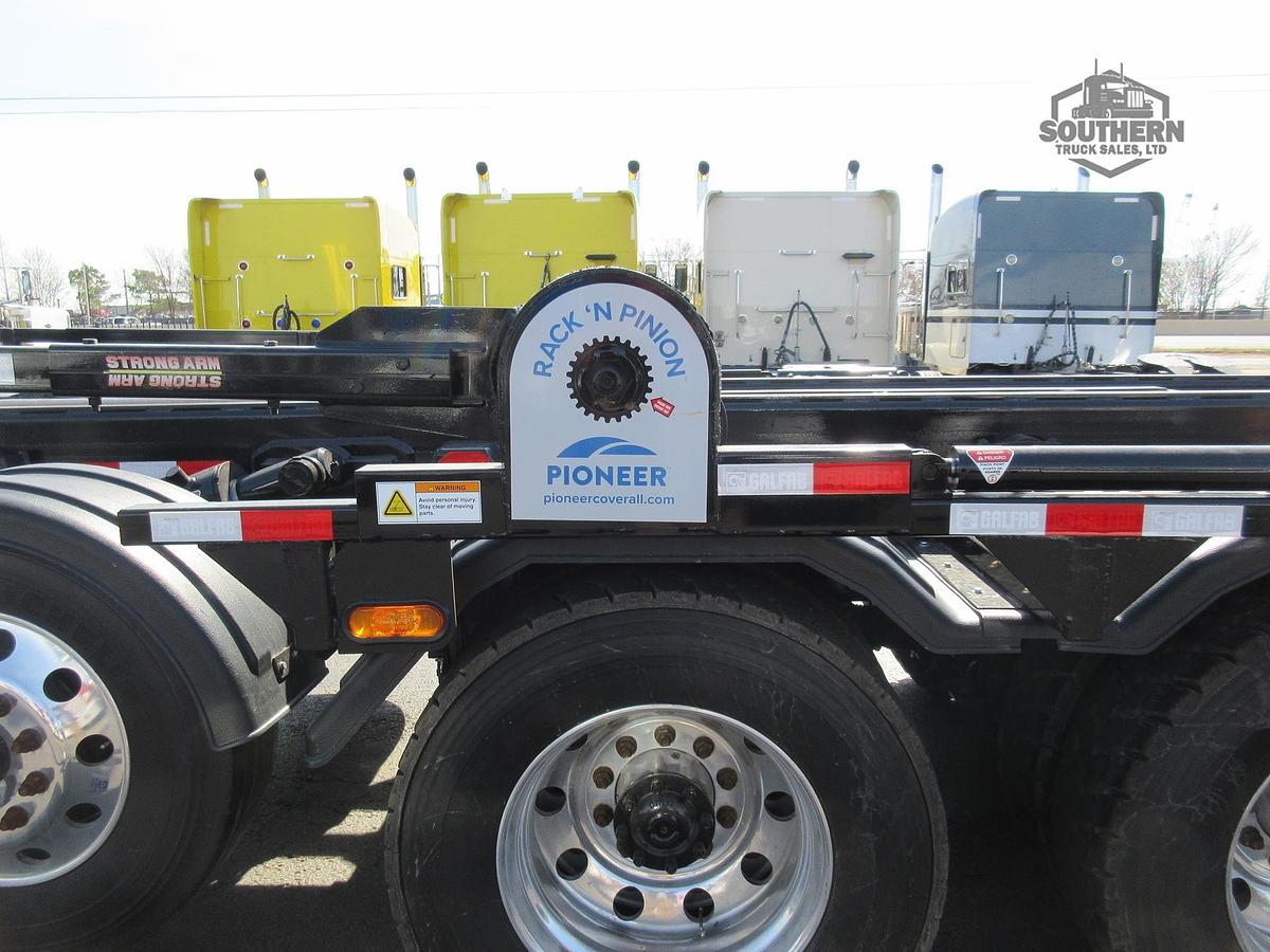 Used 2025 PETERBILT 567