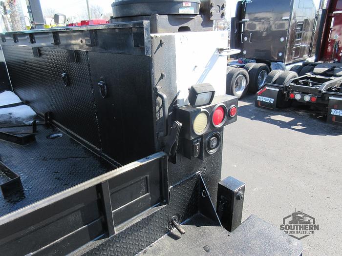 Used 2012 STELLAR 10621 MOUNTED ON 2012 PETERBILT 337
