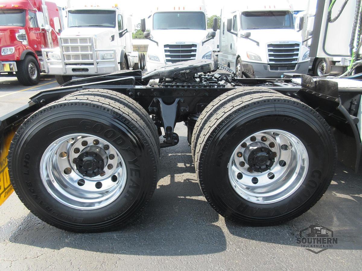 Used 2021 INTERNATIONAL LT