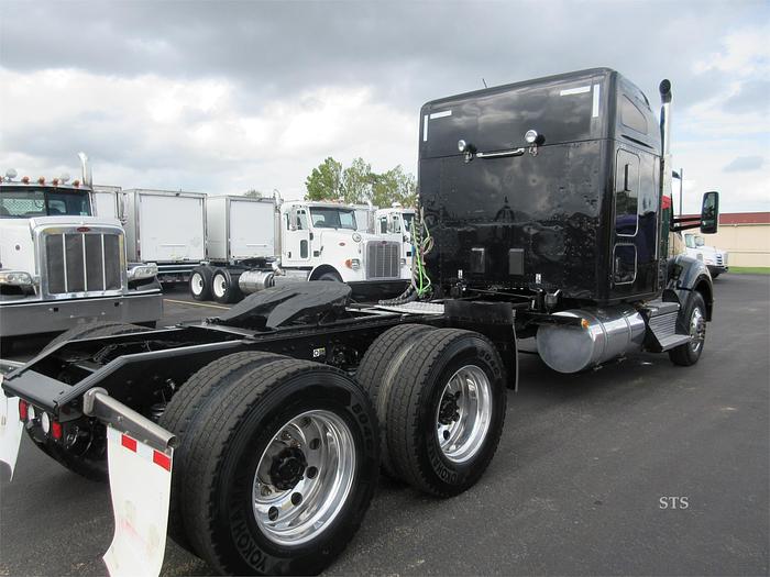 Used 2021 KENWORTH T880