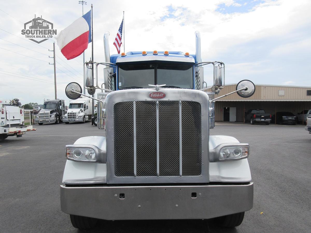 Used 2019 PETERBILT 389
