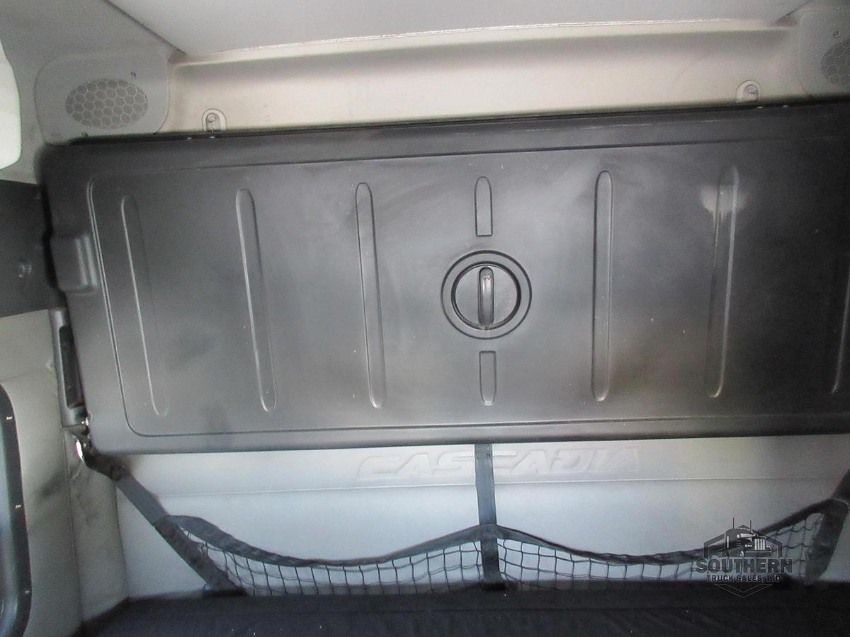 Used 2020 FREIGHTLINER CASCADIA 126