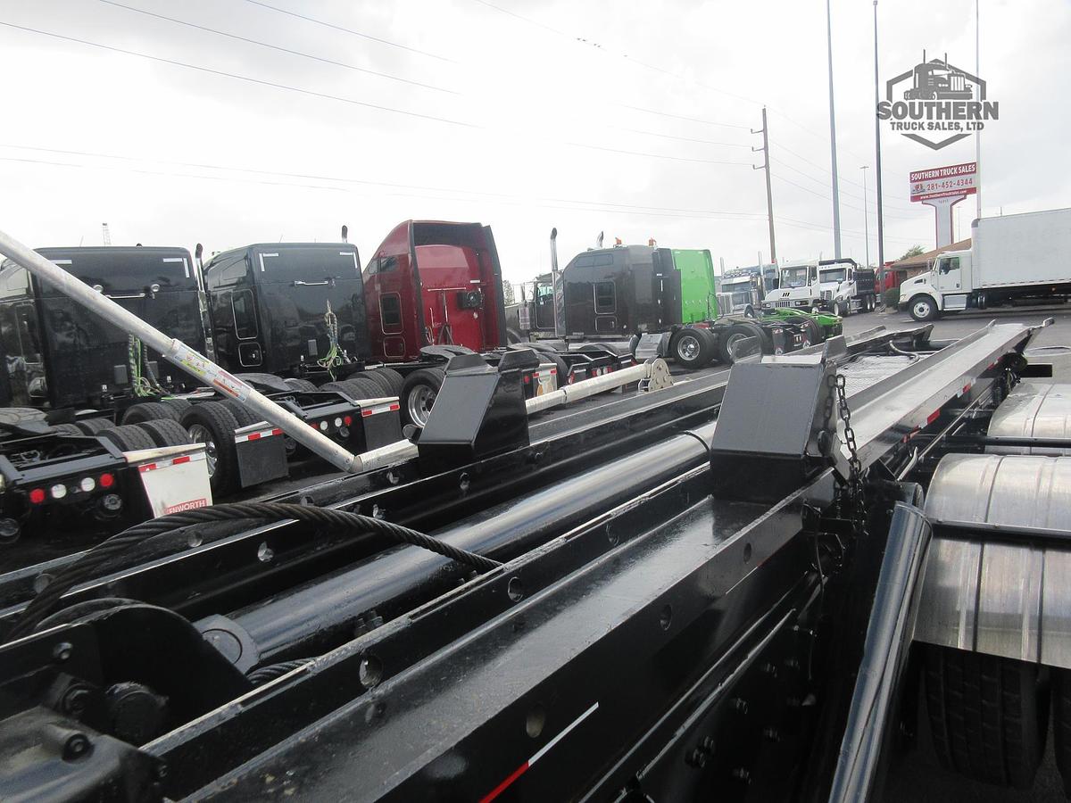 Used 2016 FREIGHTLINER CORONADO 122 SD