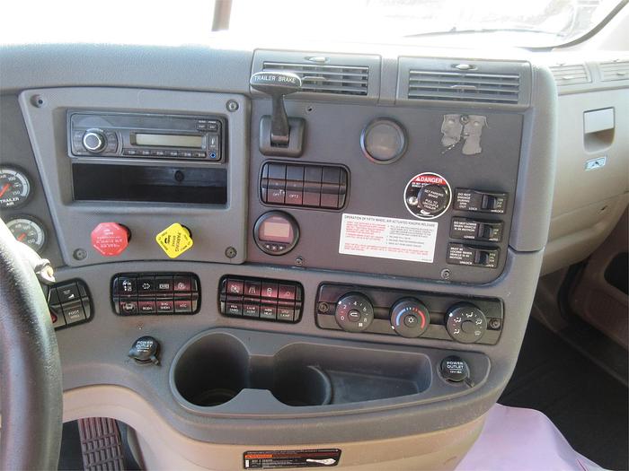 Used 2016 FREIGHTLINER CASCADIA 125