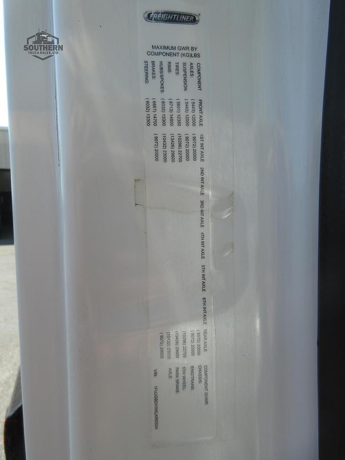 Used 2019 FREIGHTLINER CASCADIA 113