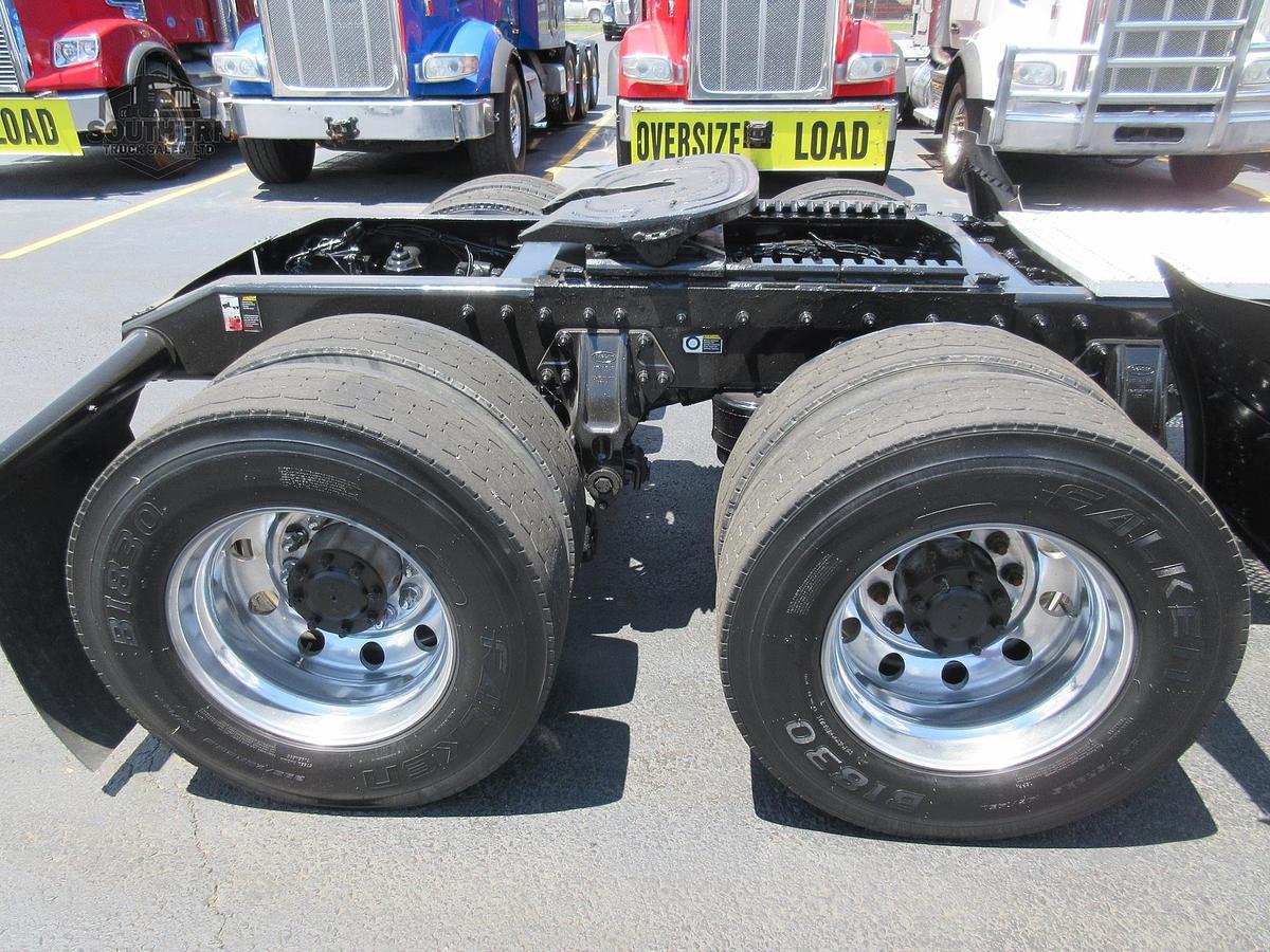 Used 2020 PETERBILT 389