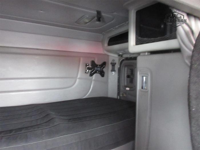 Used 2014 PETERBILT 388