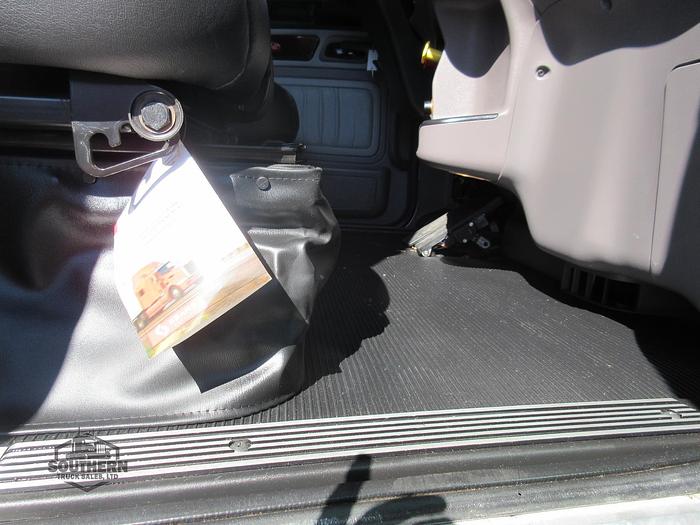 Used 2024 PETERBILT 389