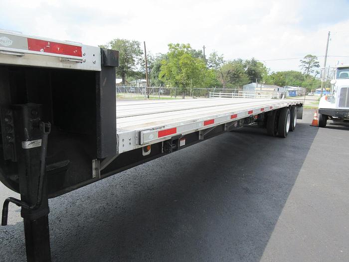 Used 2021 UTILITY 53 CAL LEGAL REAR SLIDE