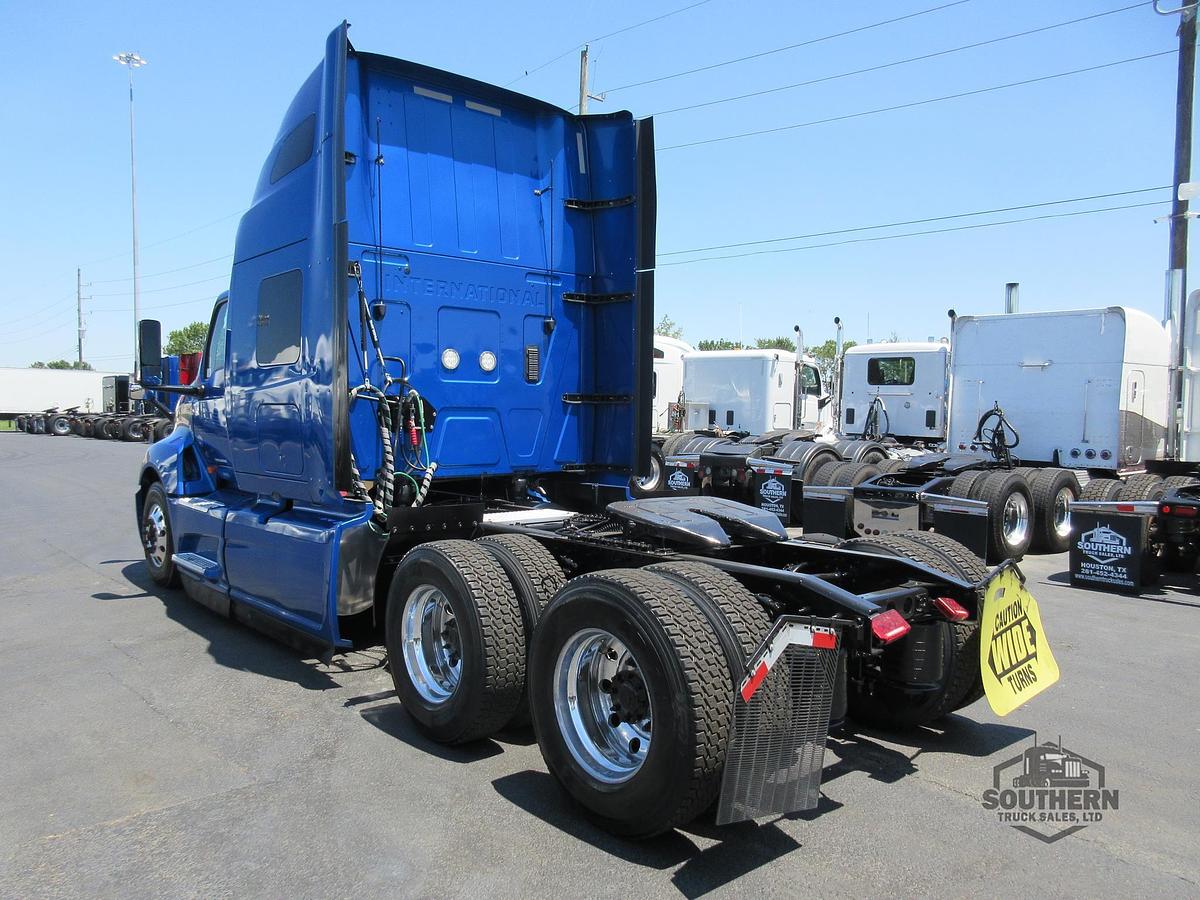 Used 2021 INTERNATIONAL LT