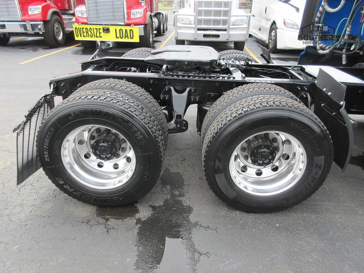 Used 2021 INTERNATIONAL LT