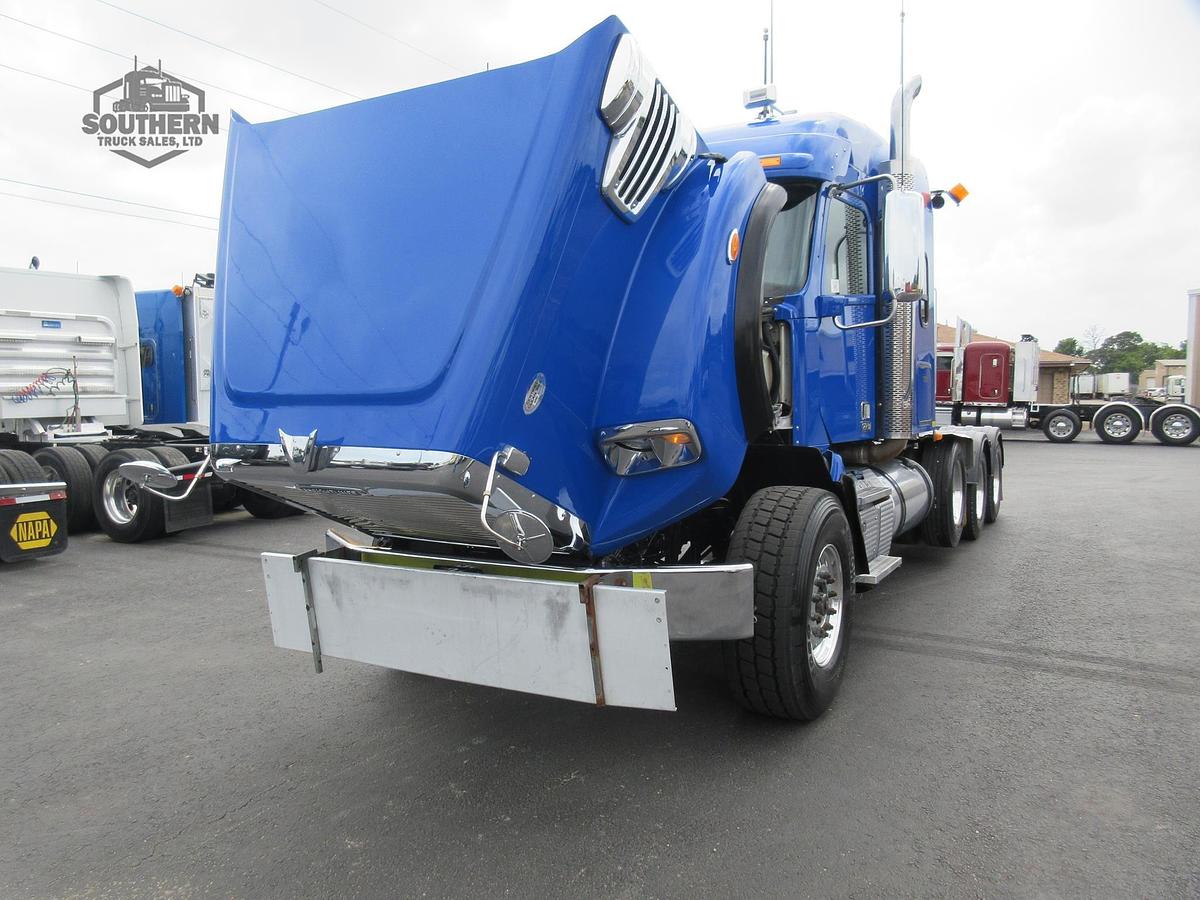 Used 2015 FREIGHTLINER CORONADO 122 SD