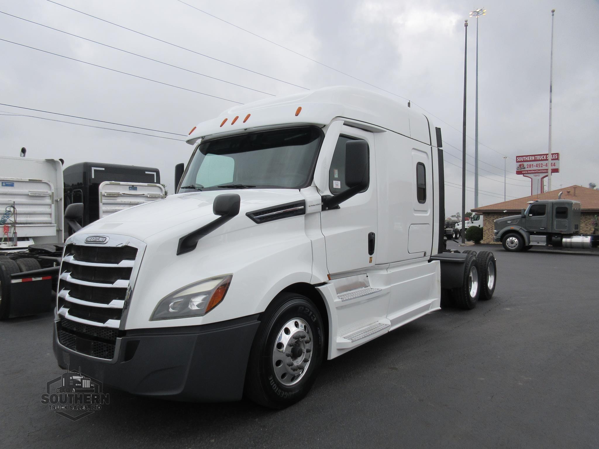 Used 2020 FREIGHTLINER CASCADIA 126