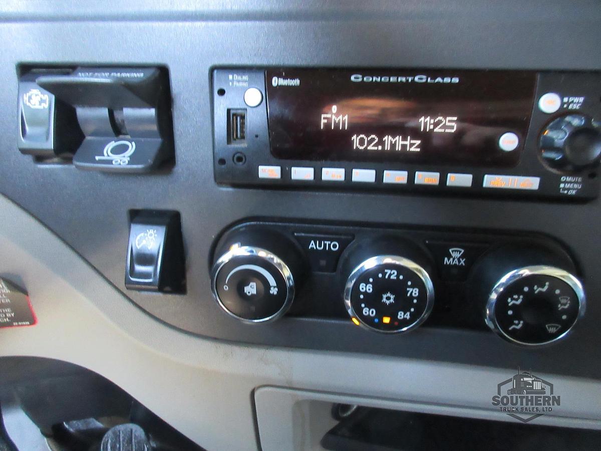 Used 2023 PETERBILT 567