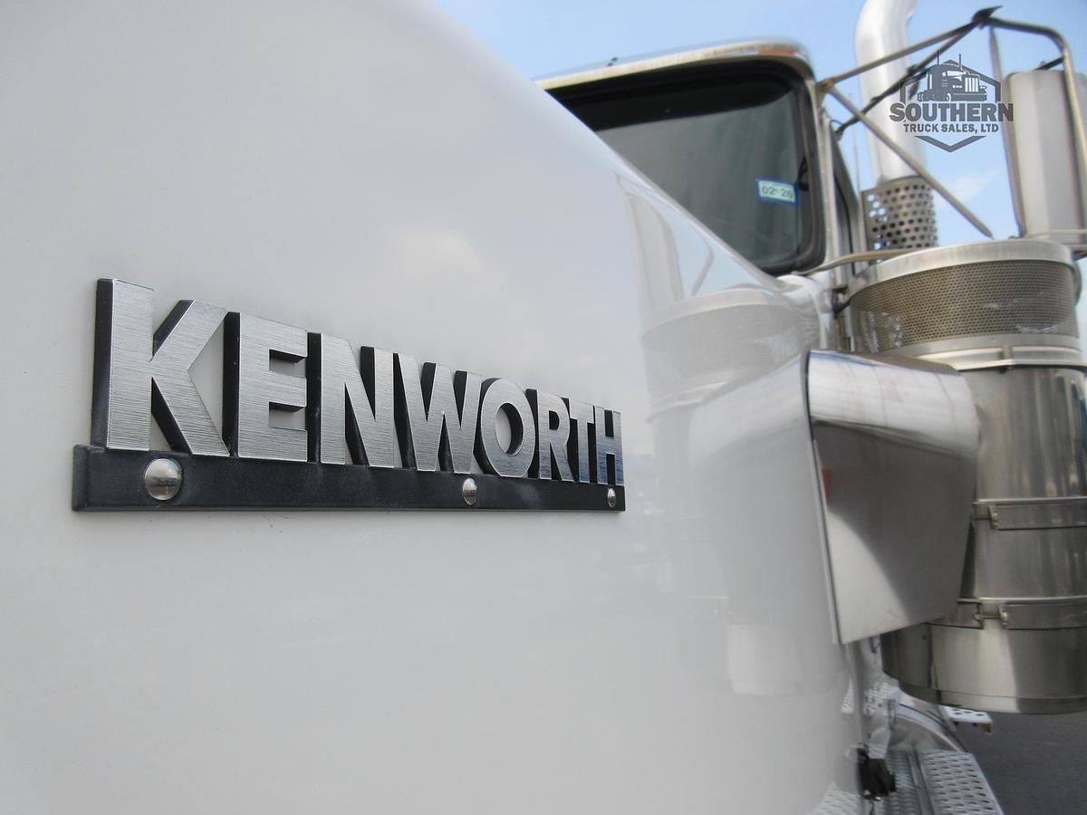 Used 2016 KENWORTH W900L