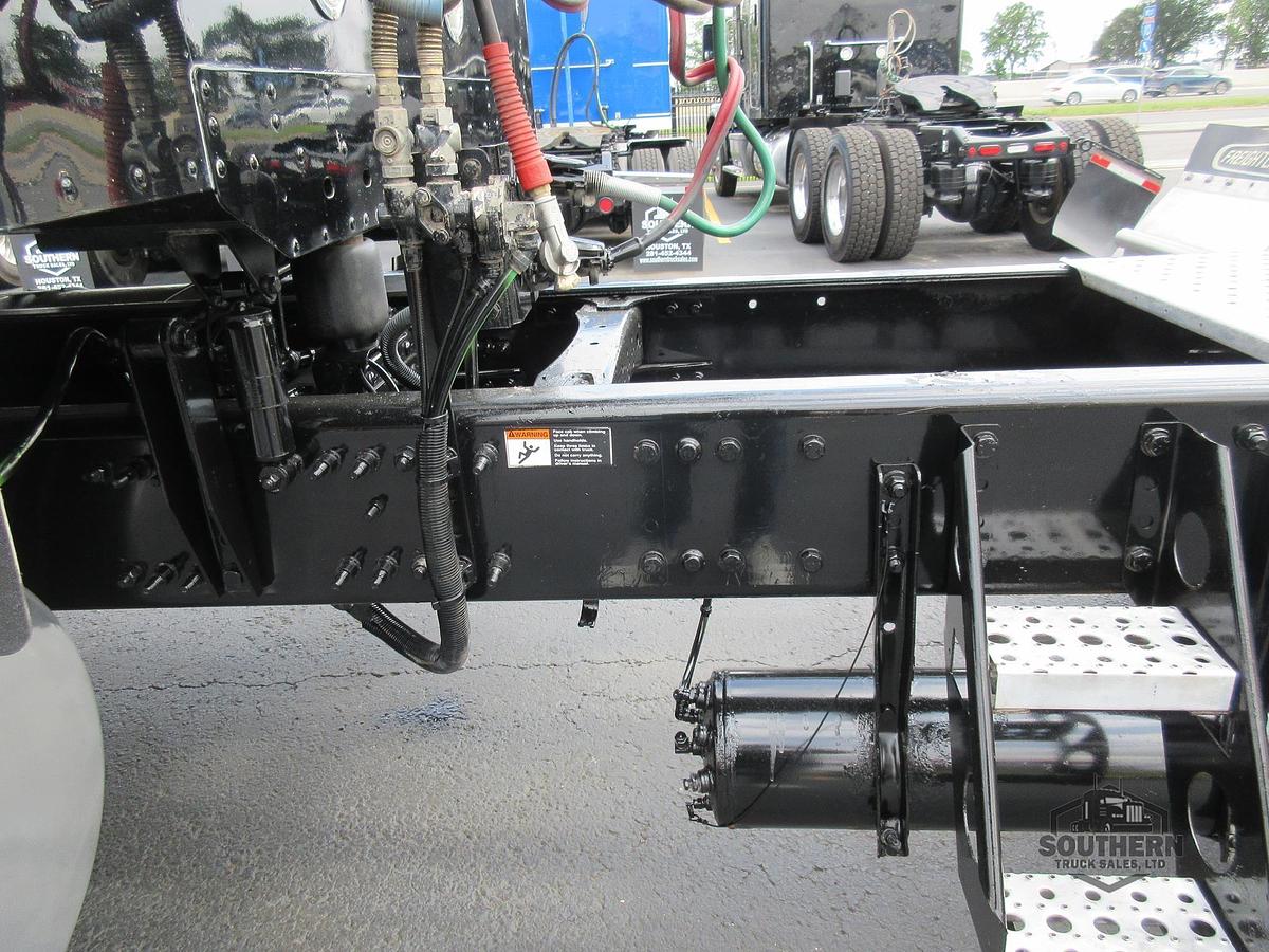 Used 2023 FREIGHTLINER CORONADO 122 SD