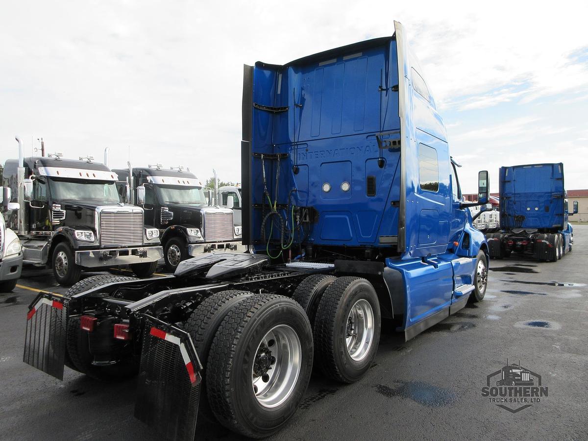 Used 2021 INTERNATIONAL LT