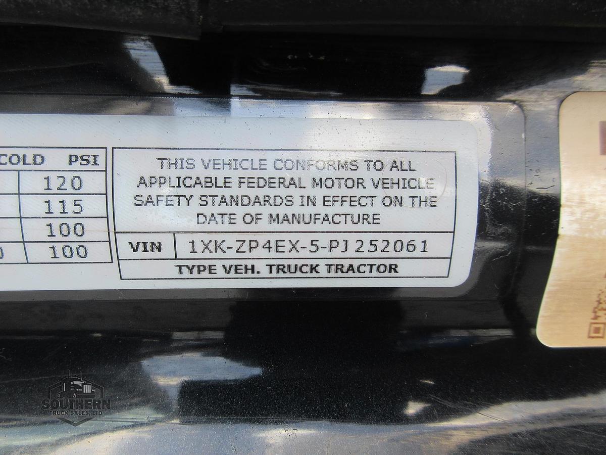 Used 2023 KENWORTH T880