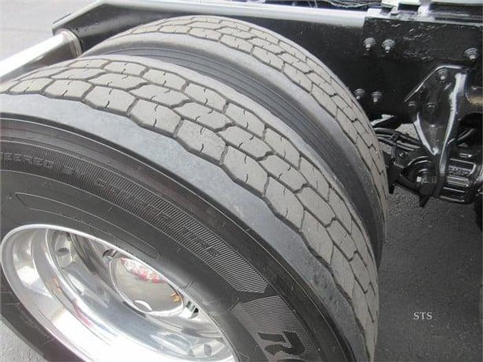 Used 2018 PETERBILT 389