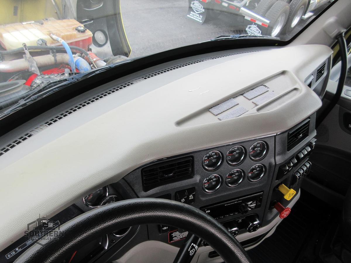 Used 2020 PETERBILT 567