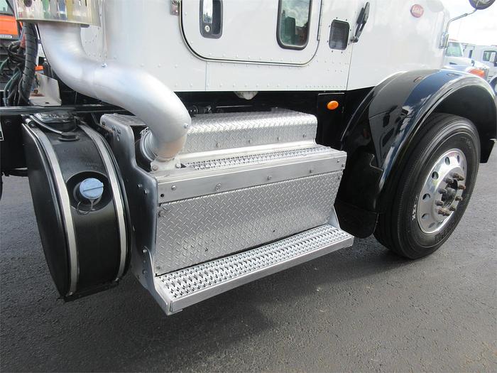 Used 2014 PETERBILT 365