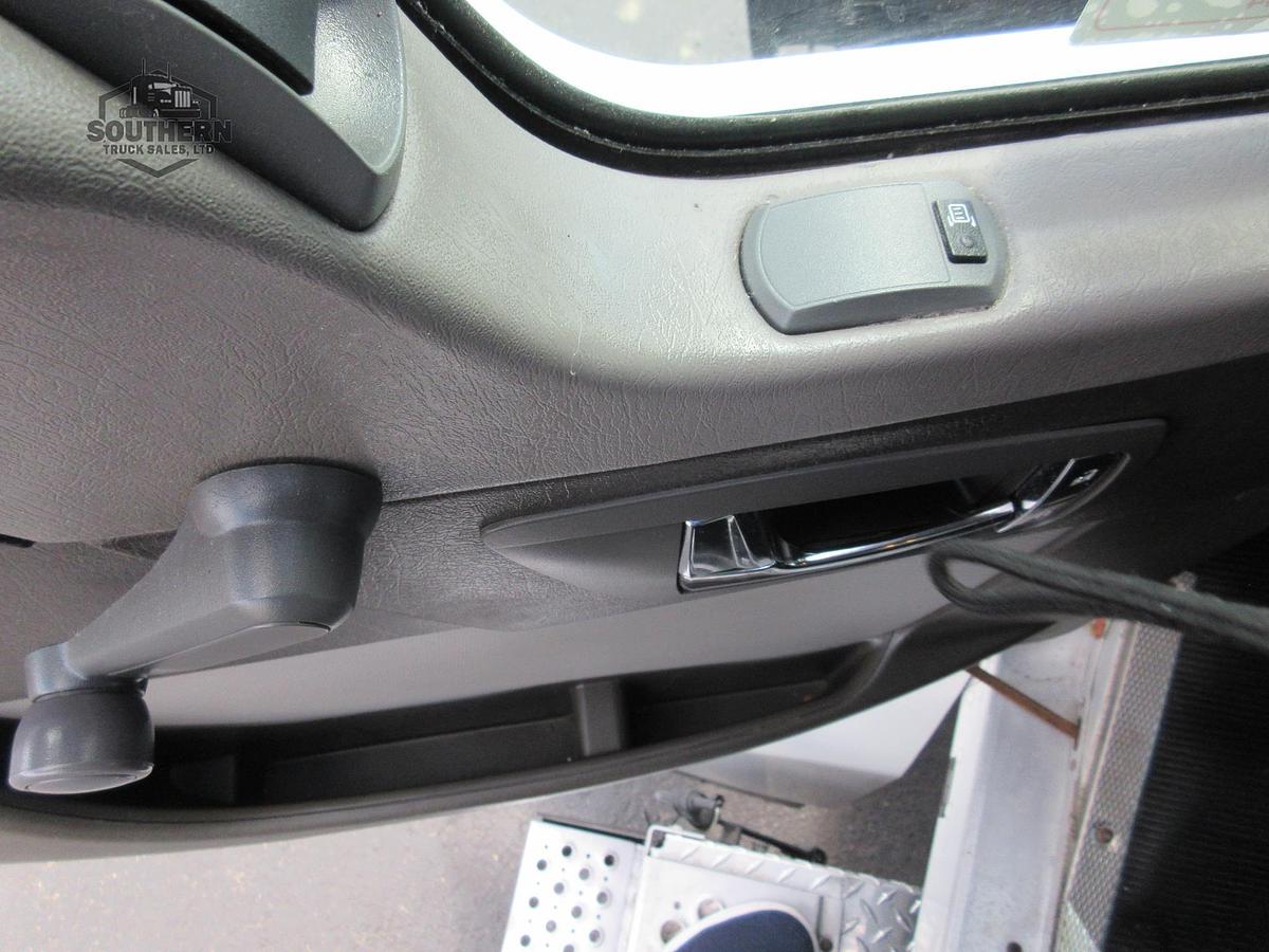 Used 2021 KENWORTH T270