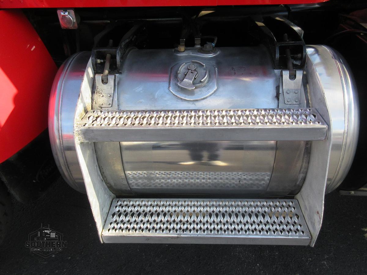 Used 2019 PETERBILT 348