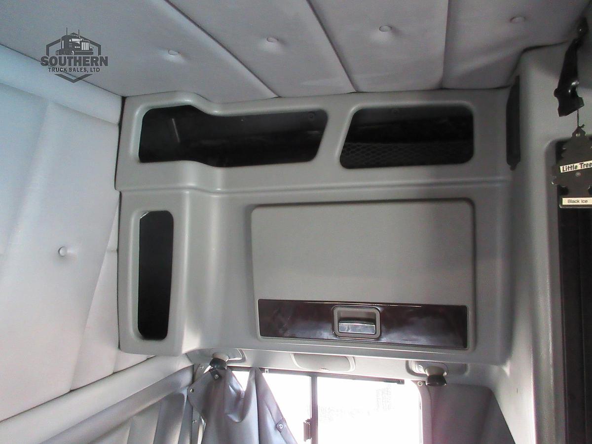 Used 2022 PETERBILT 389