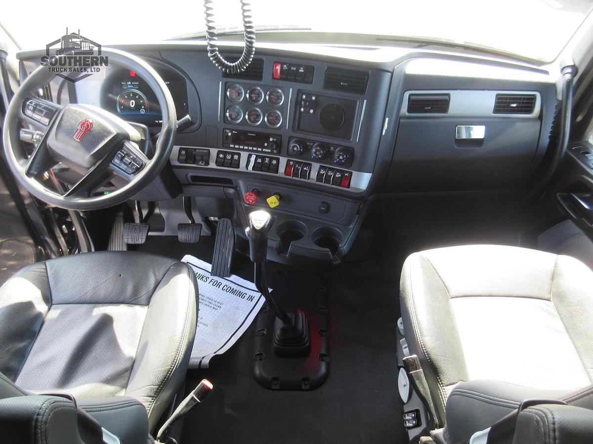 Used 2023 KENWORTH T880