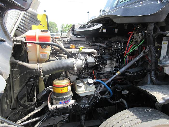 Used 2017 FREIGHTLINER CASCADIA 125