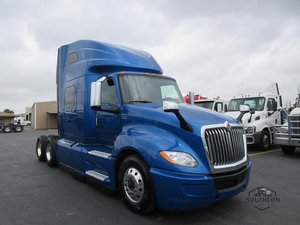 Used 2021 INTERNATIONAL LT