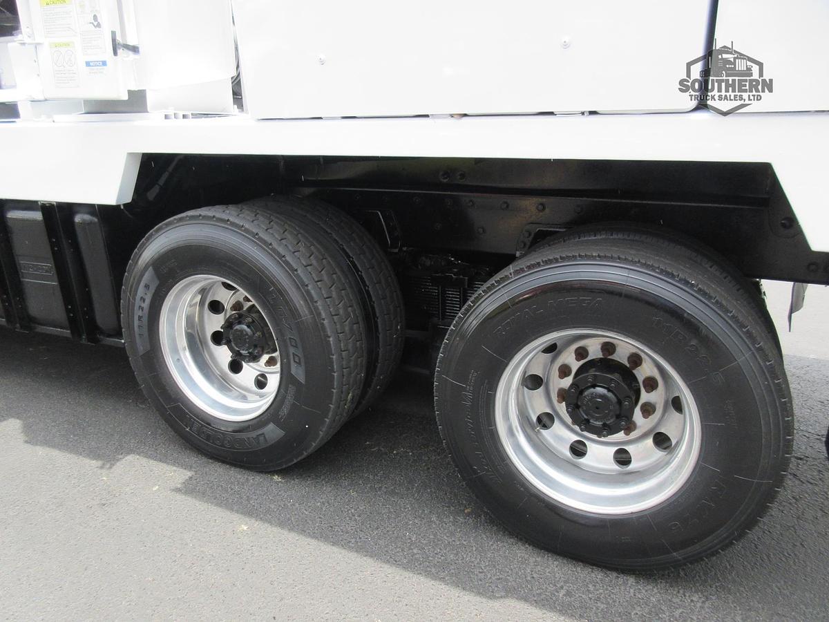 Used 2015 FREIGHTLINER 114SD